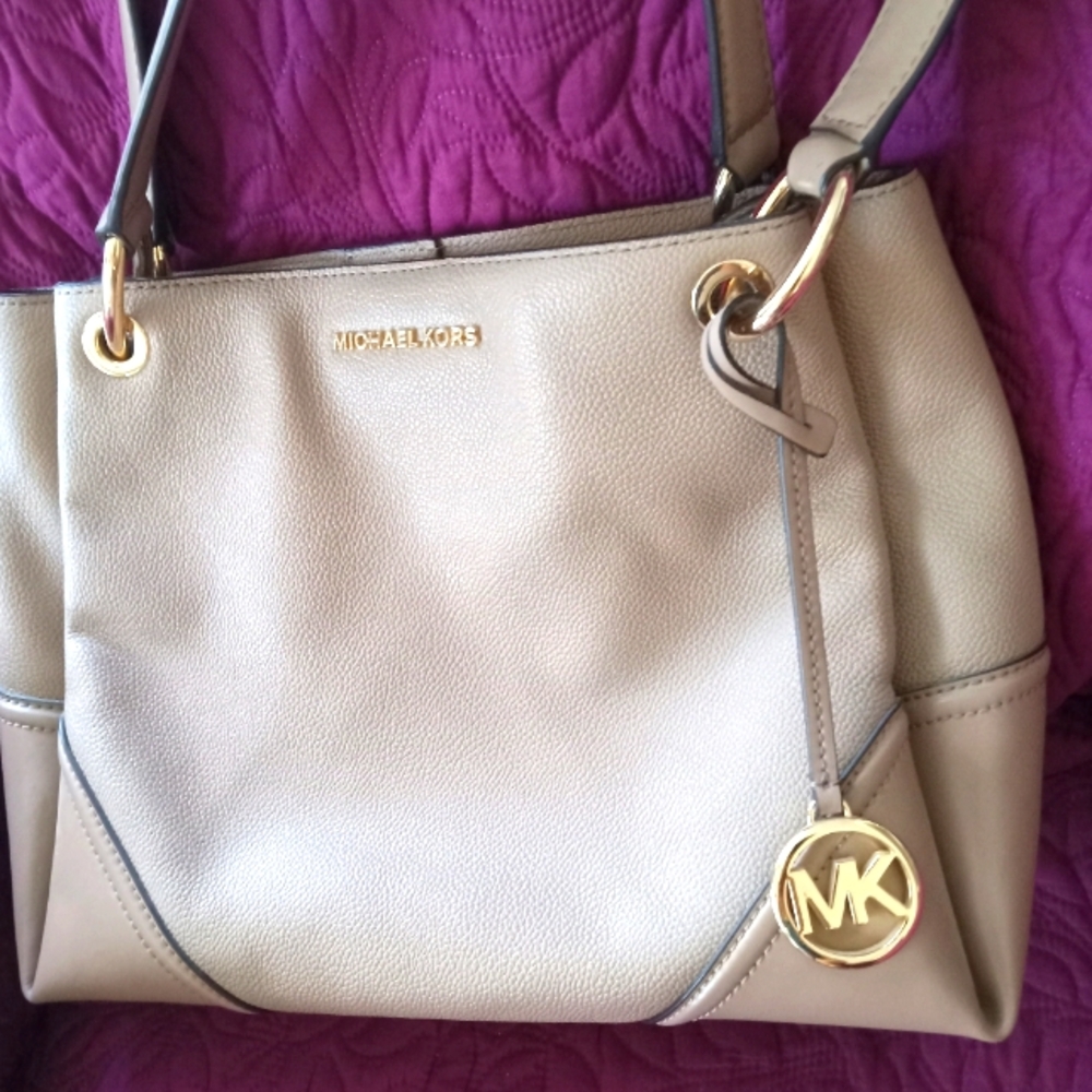 👜 MICHAEL KORS PURSE 👜